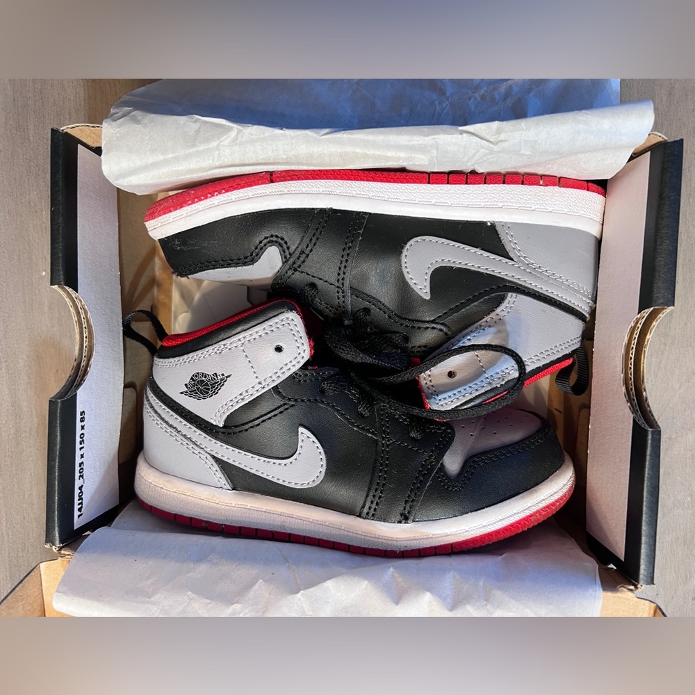 Jordan 1 Mid boys gray, red, and black size 10c with box B1G1 50% off